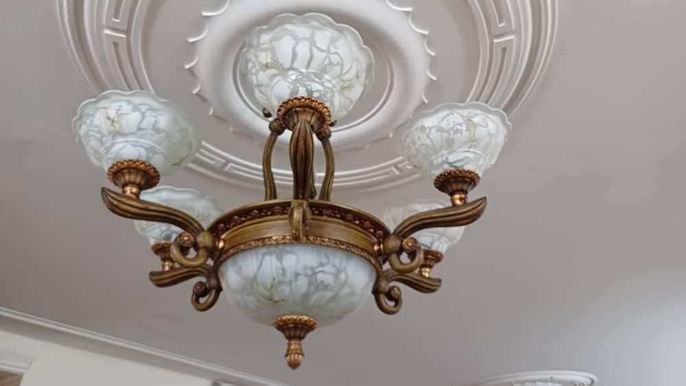 لوستر به همراه لامپ|لوستر و چراغ آویز|اراک, |دیوار