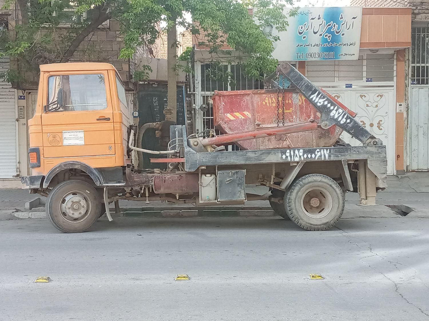 حمل خاک نخاله باکس طبرسی طلاب پنجتن وحید طلاب مفتح|خدمات حمل و نقل|مشهد, طلاب|دیوار