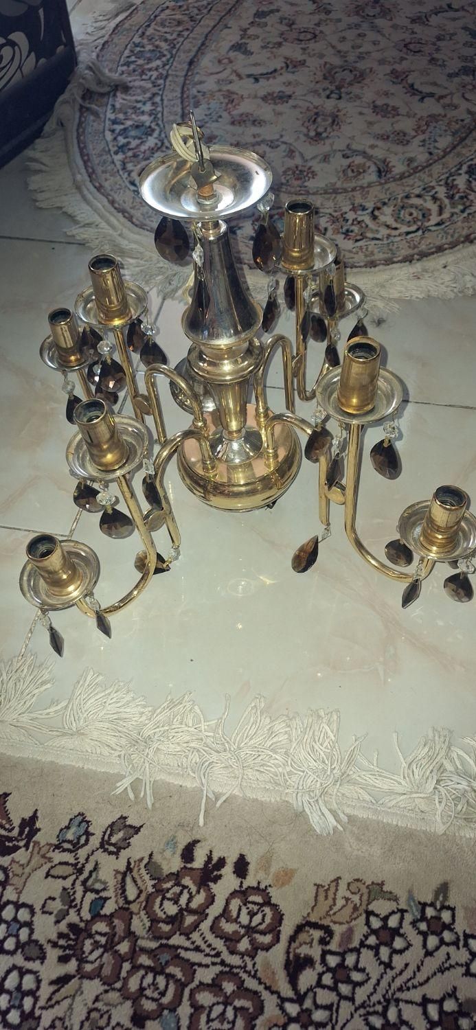 ۸ شاخه رنگ ثابت  ۲  میلیون|لوستر و چراغ آویز|اصفهان, بهارستان|دیوار