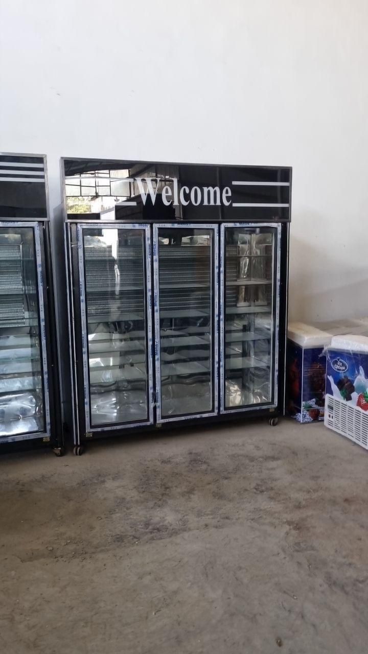 ۳ در ویترینی دو طرف و یک طرف نما|فروشگاه و مغازه|ری, |دیوار