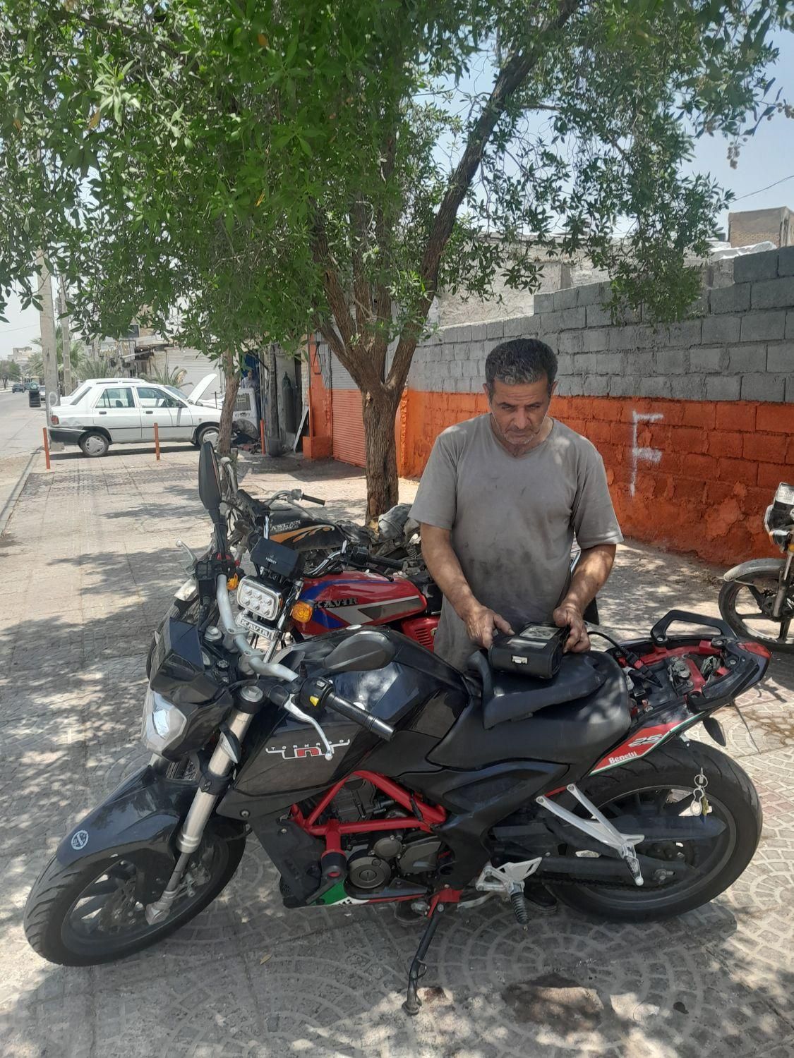 موتور سیکلتهای انژکتوری با دستگاه دیاگ تعمییرمیکنم|خدمات موتور و ماشین|آبادان, |دیوار