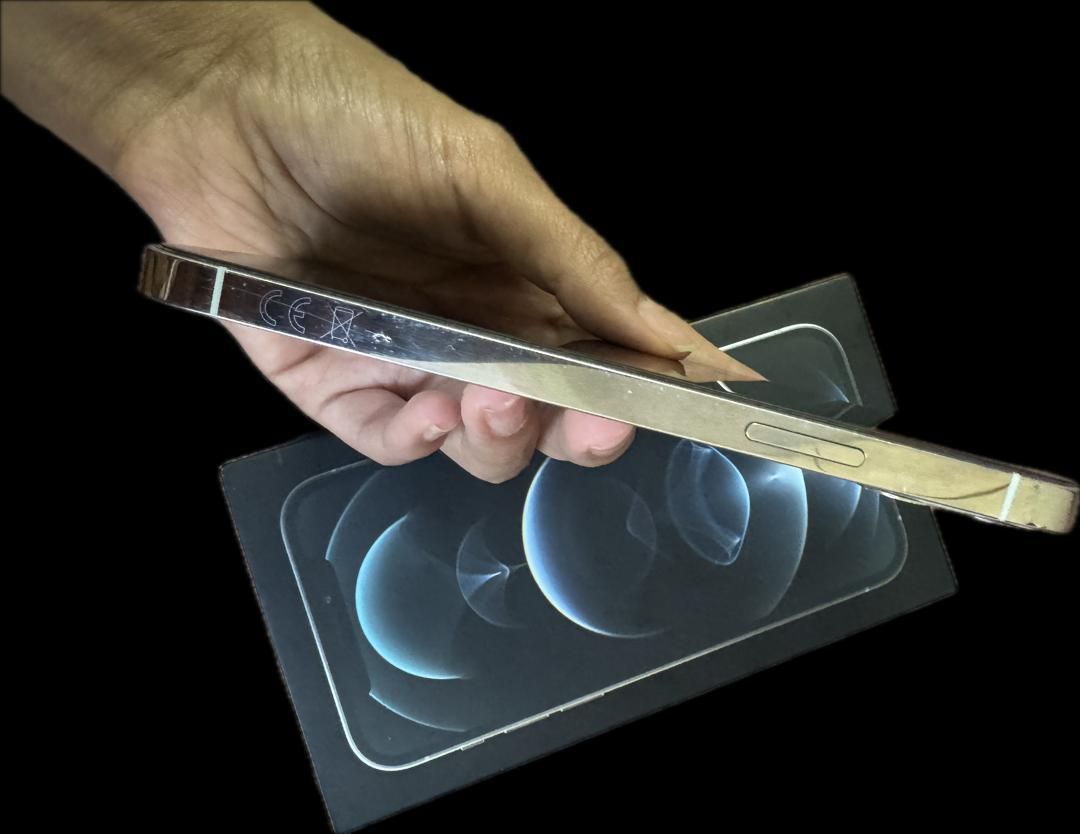 اپل iPhone 12 Pro با حافظهٔ ۱۲۸ گیگابایت|موبایل|تهران, عبدل‌آباد|دیوار