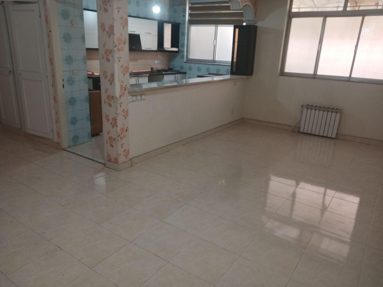 95متر طبقه اول باپارکینگ انباری پایین تراز زرتشت|اجارهٔ آپارتمان|تهران, بلوار کشاورز|دیوار