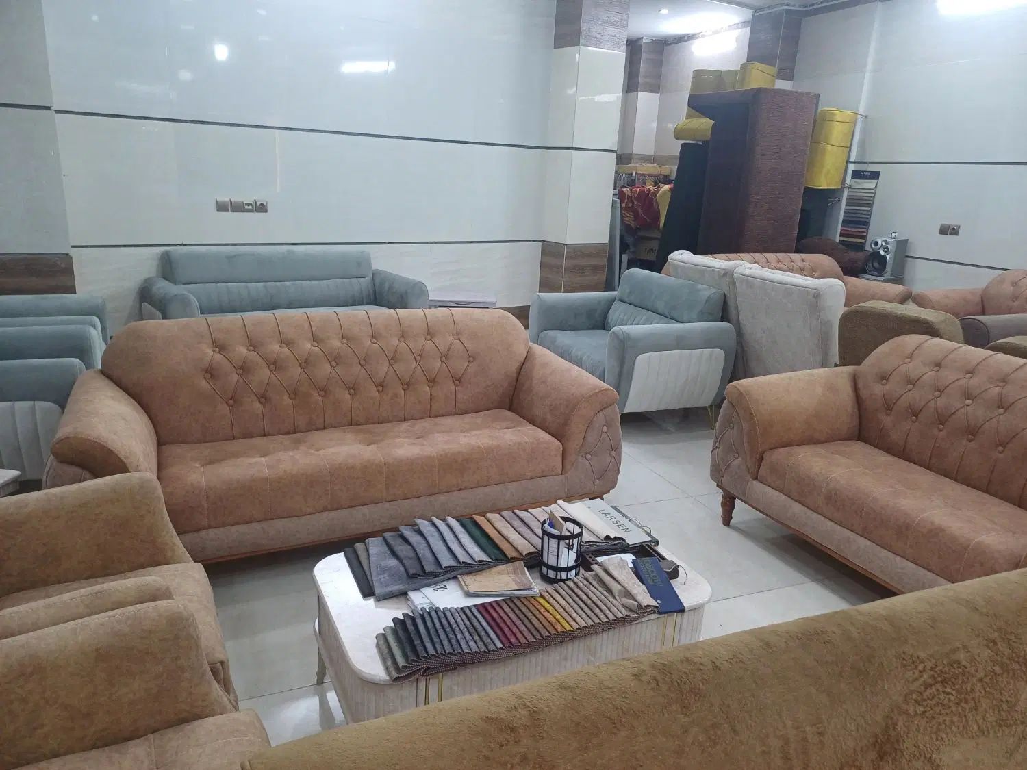 مبل راحتی مدل پارادایم ۷نفره زیر قیمت بازار|مبلمان خانگی و میز عسلی|اصفهان, ورزشگاه نقش جهان|دیوار