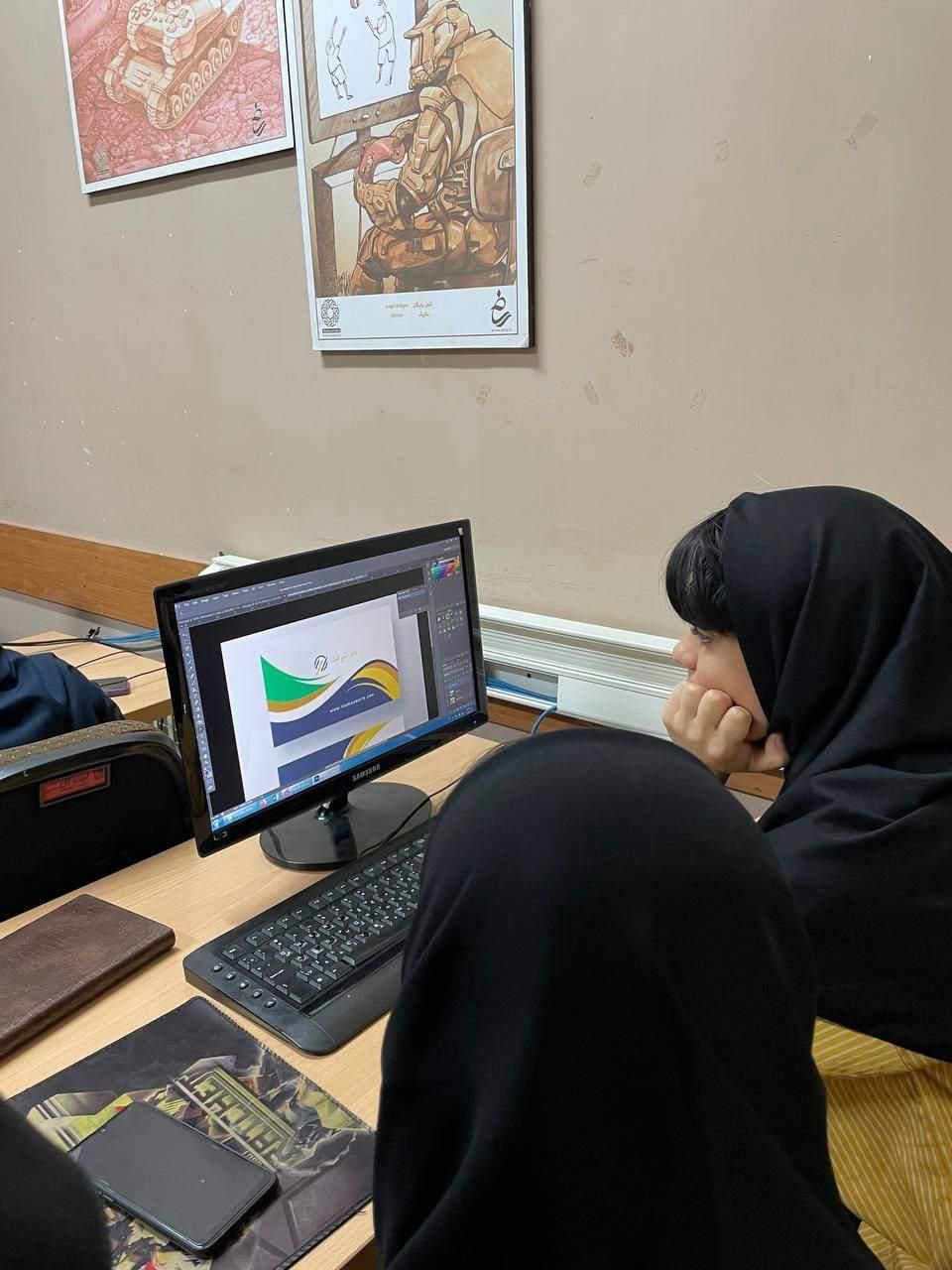 دوره فتوشاپ ایلاستریتور انیمیشن سازی نقاشی دیجیتال|خدمات آموزشی|رشت, معلم|دیوار