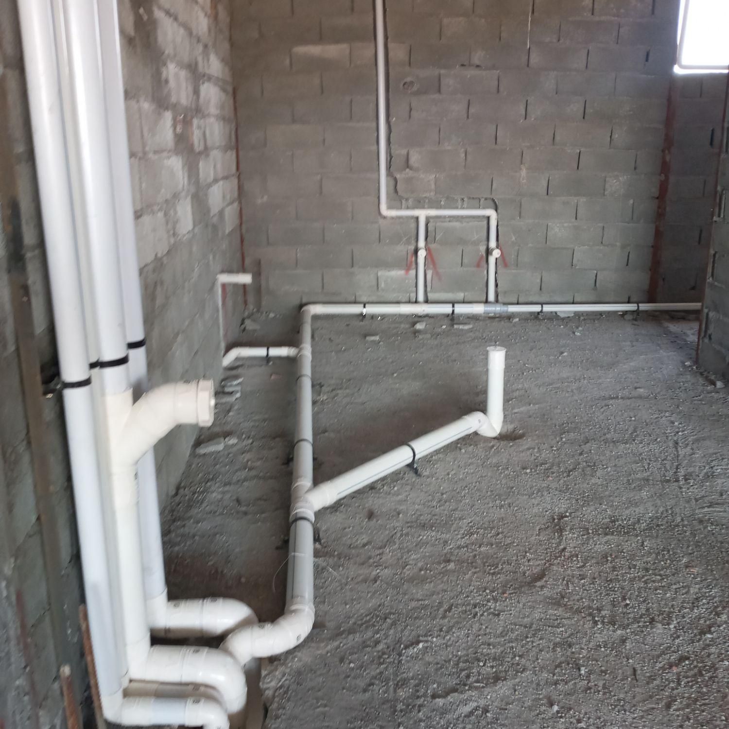 نصب پمپ ومنبع لوله‌ کشی آب فاضلاب جوشکاری خرده کار|خدمات پیشه و مهارت|کرمان, |دیوار