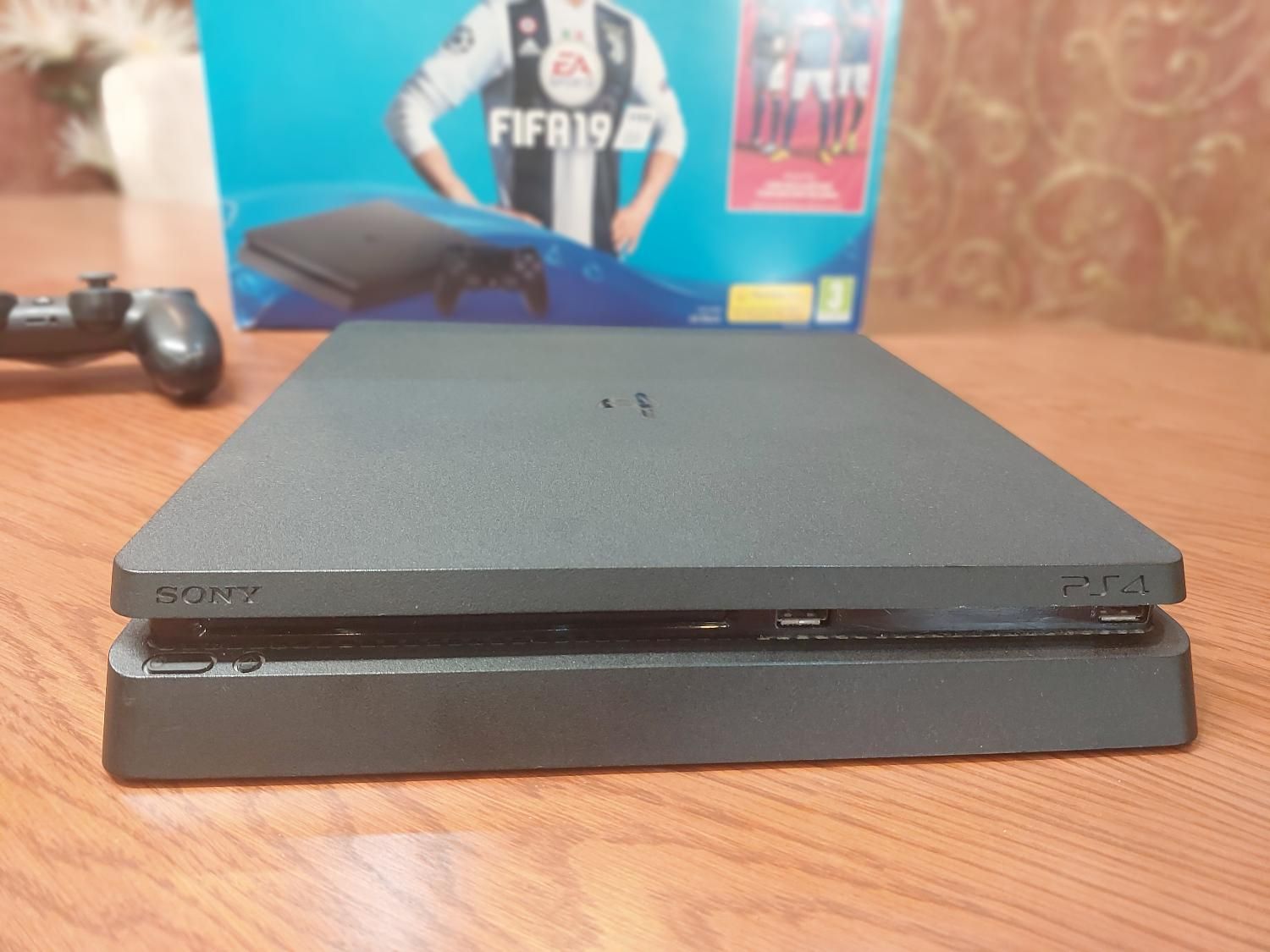 PS4 Slimهمراه دو دسته ارجینال|کنسول، بازی ویدئویی و آنلاین|دلیجان, |دیوار