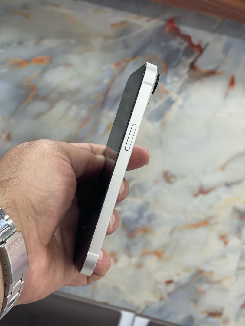 اپل iPhone 13 با حافظهٔ ۱۲۸ گیگابایت|موبایل|تهران, خواجه نظام الملک|دیوار