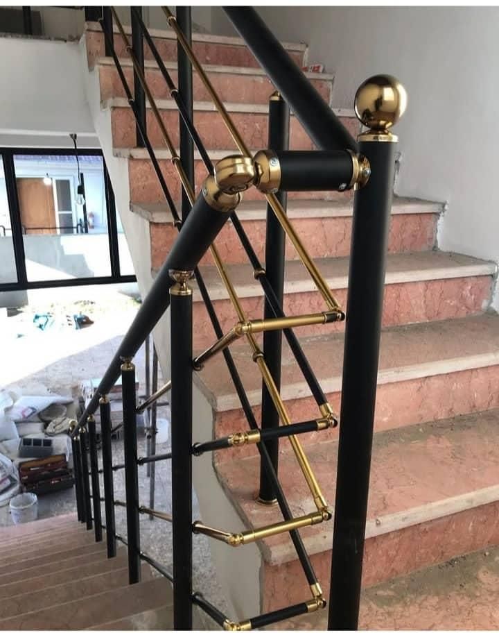 اجرای انواع نرده استیل و نرده شیشه|خدمات پیشه و مهارت|آمل, |دیوار