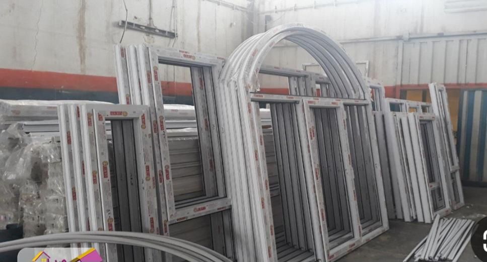 تعمیر و ساخت درب و پنجره آلومینیوم و پی وی سی توری|خدمات پیشه و مهارت|قم, انسجام|دیوار