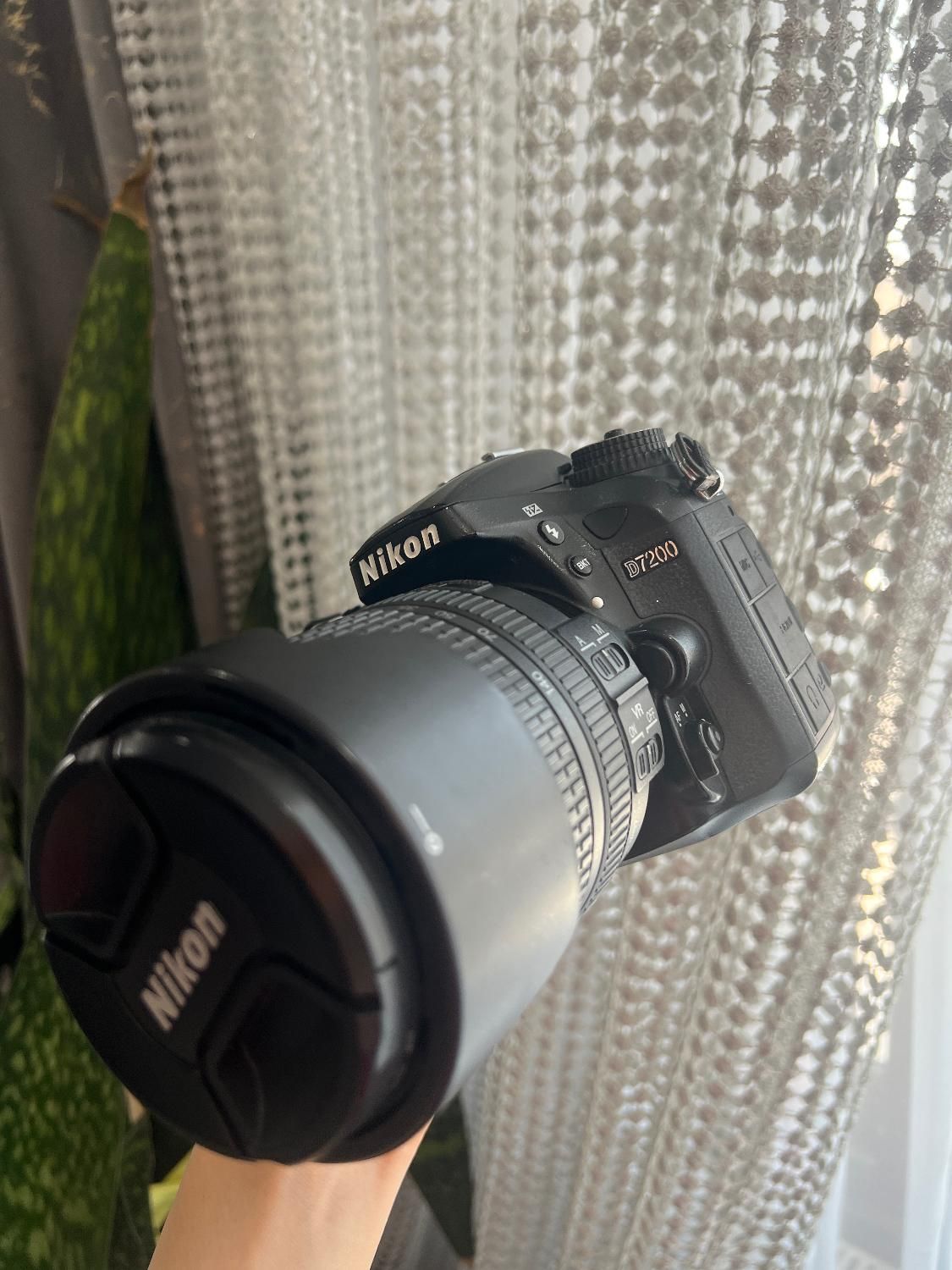 دوربین Nikon D7200 +لوازم جانبی بسیار تمیزوکم کار|دوربین عکاسی و فیلم‌برداری|اصفهان, صائب|دیوار