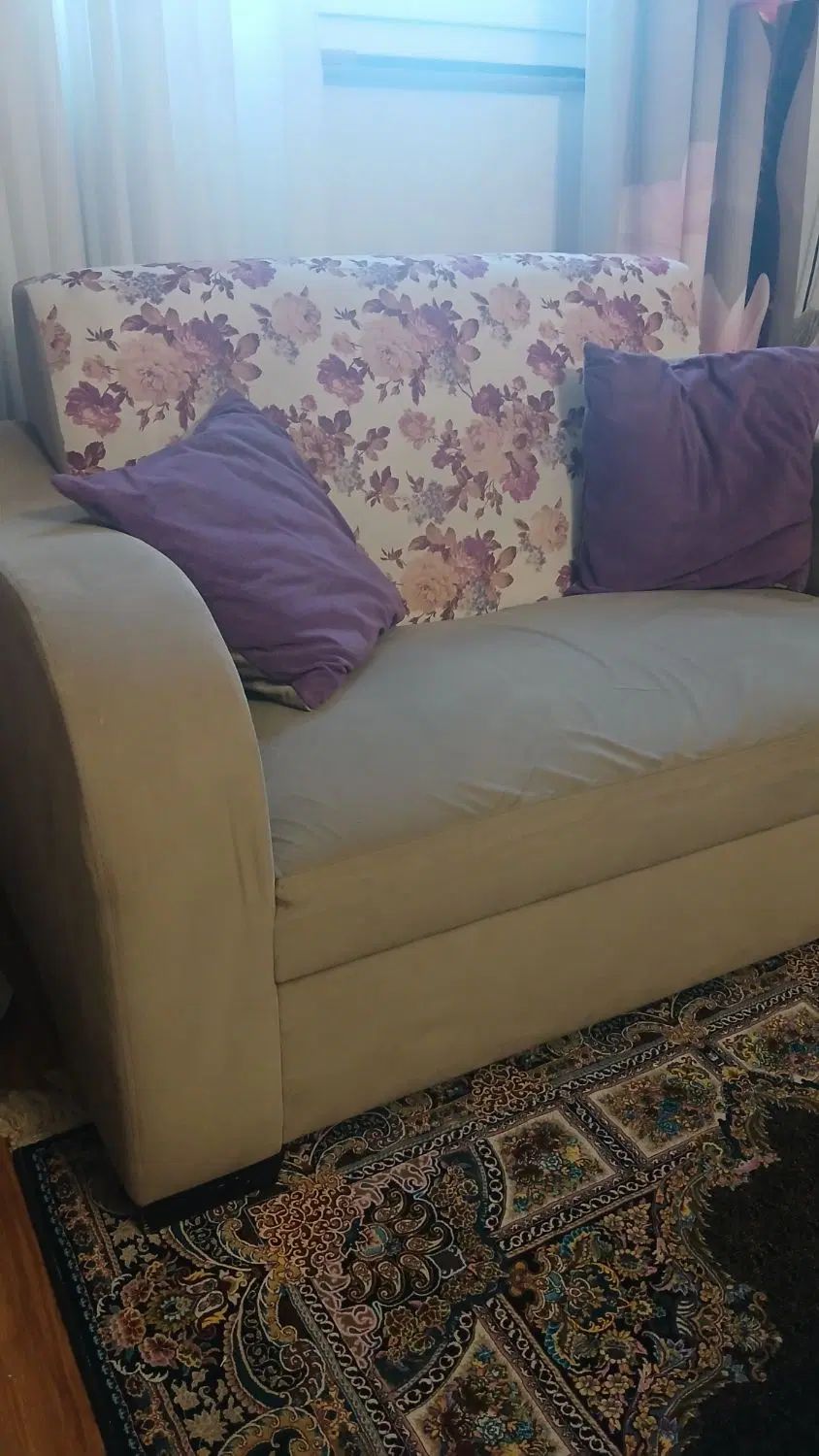 مبلمان ۹ نفره به اضافه میز جلو مبلی و عسلی|مبلمان خانگی و میز عسلی|رشت, چمارسرا|دیوار