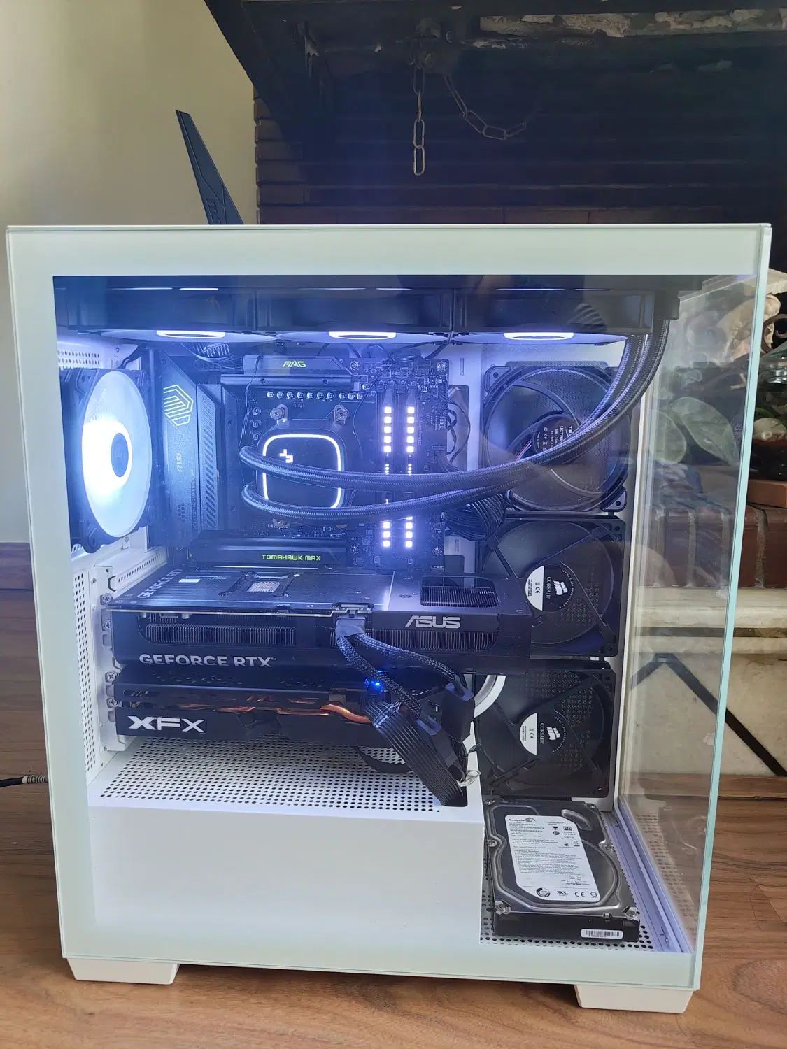 کامپیوتر گیمینگ Ryzen 9900x با 5070 و متعلقات 4TB|رایانه رومیزی|تهران, والفجر|دیوار