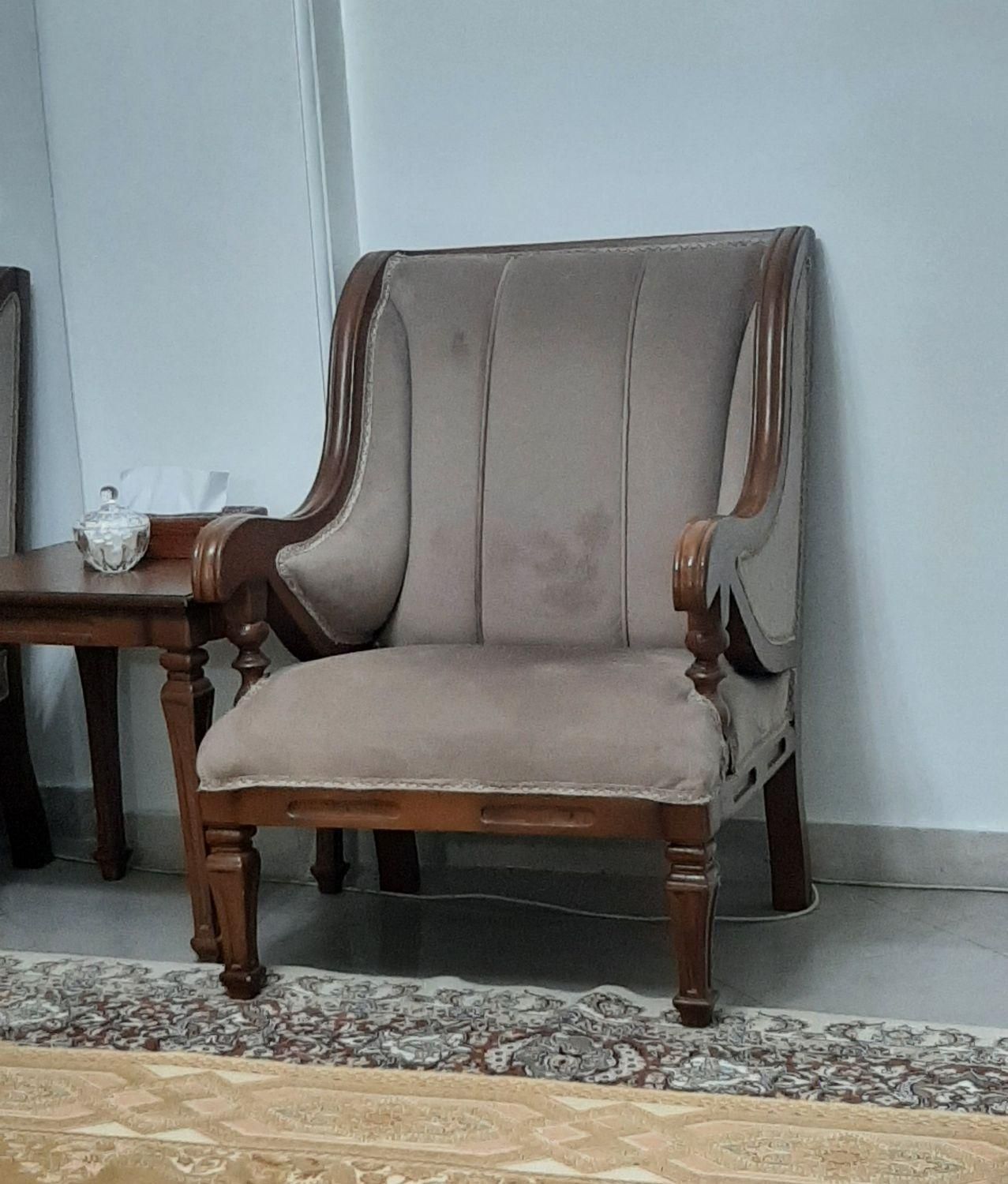 مبلمان کلاسیک در حد نو|مبلمان خانگی و میز عسلی|تهران, شهرآرا|دیوار