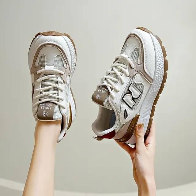 کفش و کیف|کیف، کفش، کمربند|جهرم, |دیوار