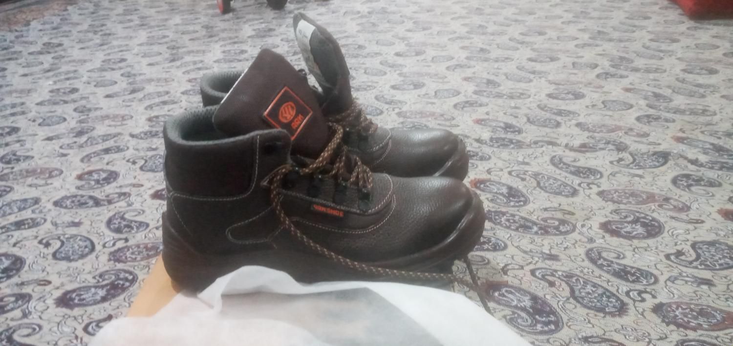 کفش کار ارگ سایز ۴۰|لباس|سیرجان, |دیوار