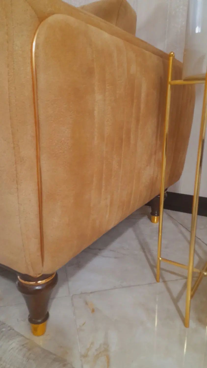 مبل ۸نفره بسیارزیباپارچه خارجی چوب راش|مبلمان خانگی و میز عسلی|قرچک, شهرک طلائیه|دیوار