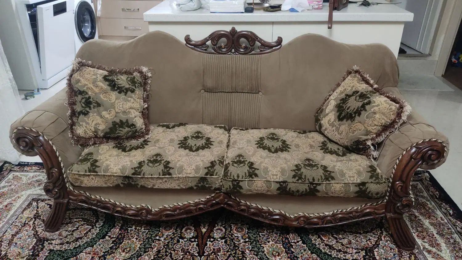 مبل ۷ نفره کارکرده به همراه جلو مبلی و ۳ عدد عسلی|مبلمان خانگی و میز عسلی|فردیس, داوری|دیوار