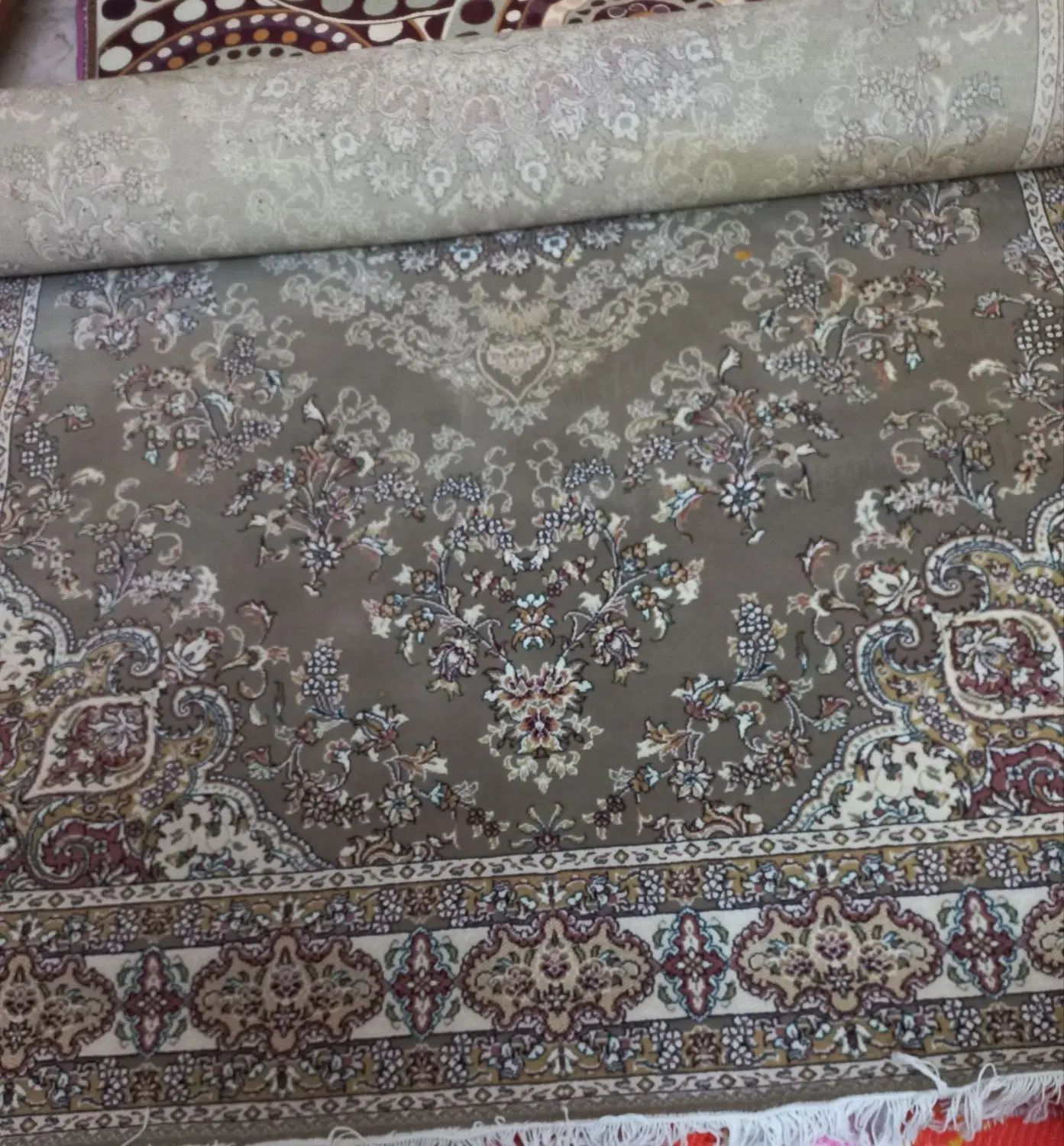 یک تخته فرش ۱۲متری رنگ زرشکی ودوتخته فرش ۶متری|فرش|اسلام‌شهر, مطهری|دیوار