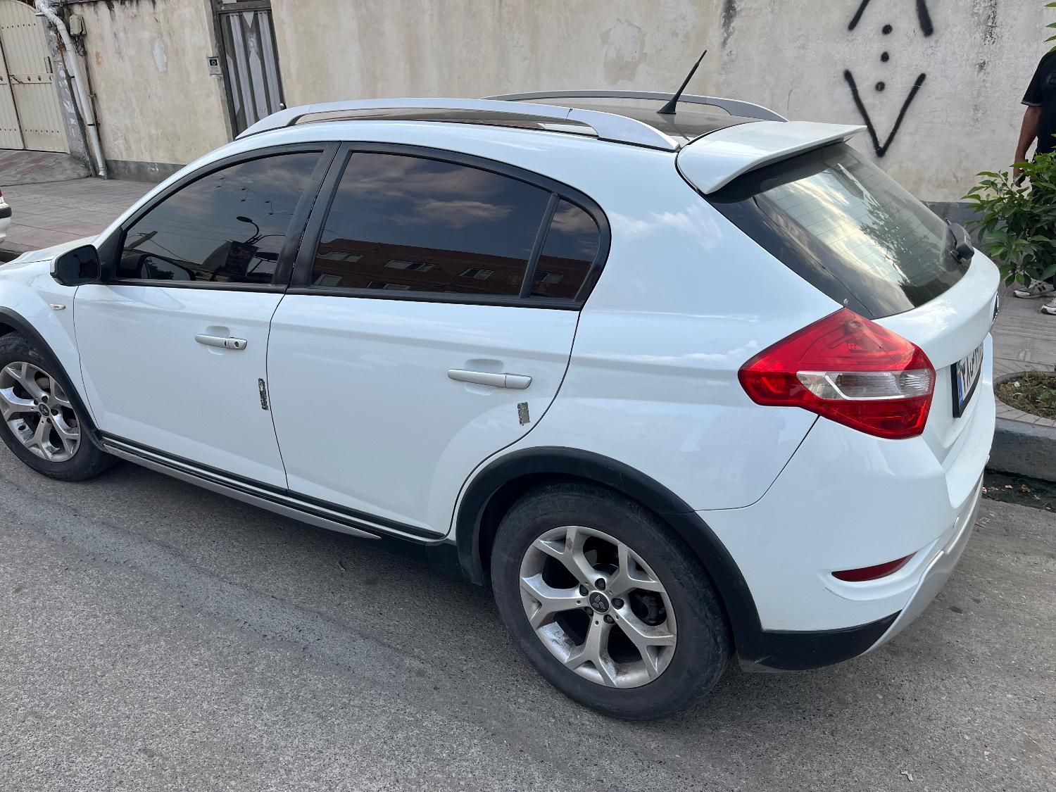 برلیانس H320 اتوماتیک 1500cc، مدل ۱۳۹۶|خودرو سواری و وانت|ساری, |دیوار