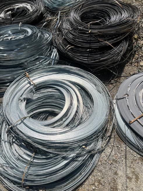 کارگاه تولید کول سیمانی چاه (انباری/میله)|مصالح و تجهیزات ساختمان|دماوند, دماوند|دیوار