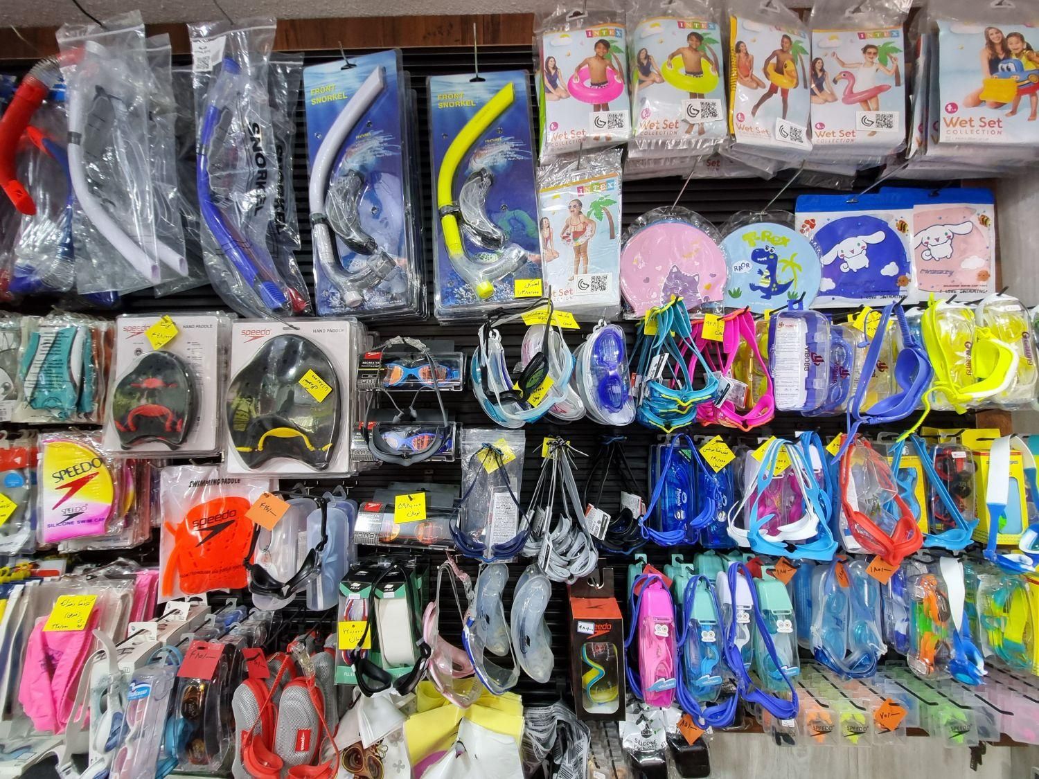 فین اسنورکل کفی چتر شنا تخته نودل بویه پوشک استخری|غواصی و ورزشهای آبی|کرج, چهارصد دستگاه|دیوار