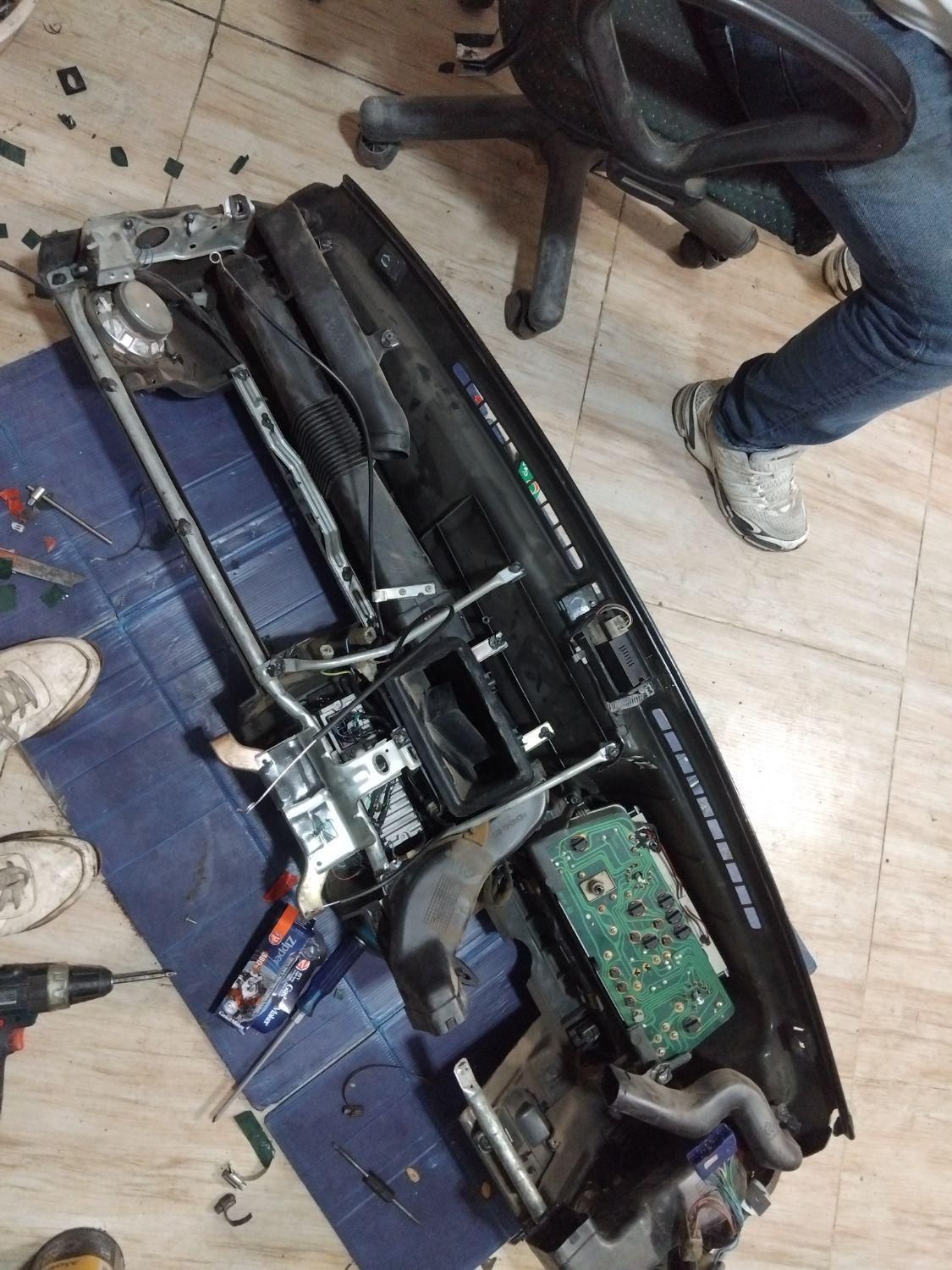 باطریسازی|خدمات موتور و ماشین|چهارباغ, |دیوار