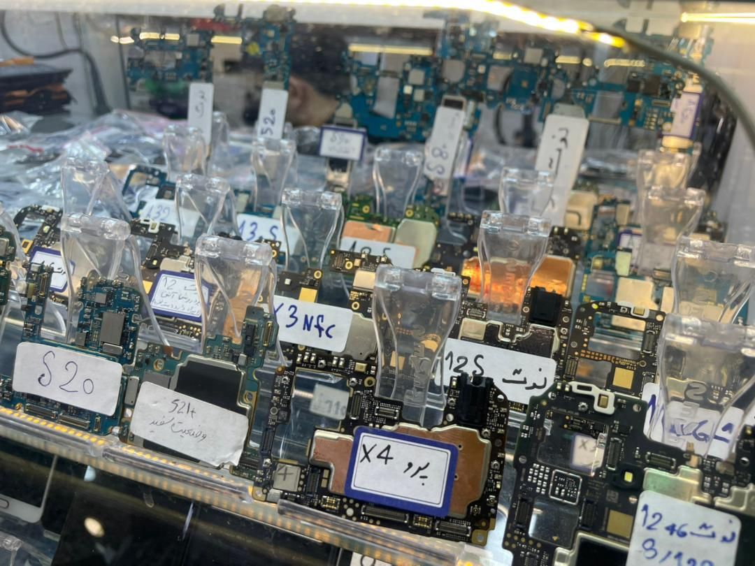 تعمیرات اندروید و آیفون قطعات اورجینال موبایل|خدمات رایانهای و موبایل|تهران, جمهوری|دیوار