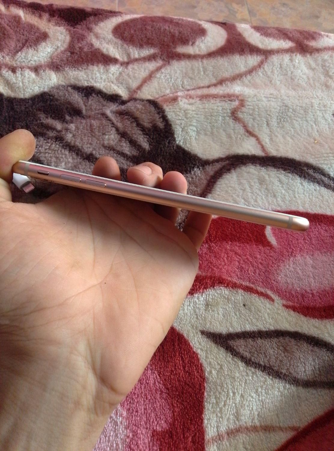 آیفون iPhone 8 Plus با حافظهٔ ۶۴ گیگابایت|موبایل|رشت, بلوار گیلان|دیوار