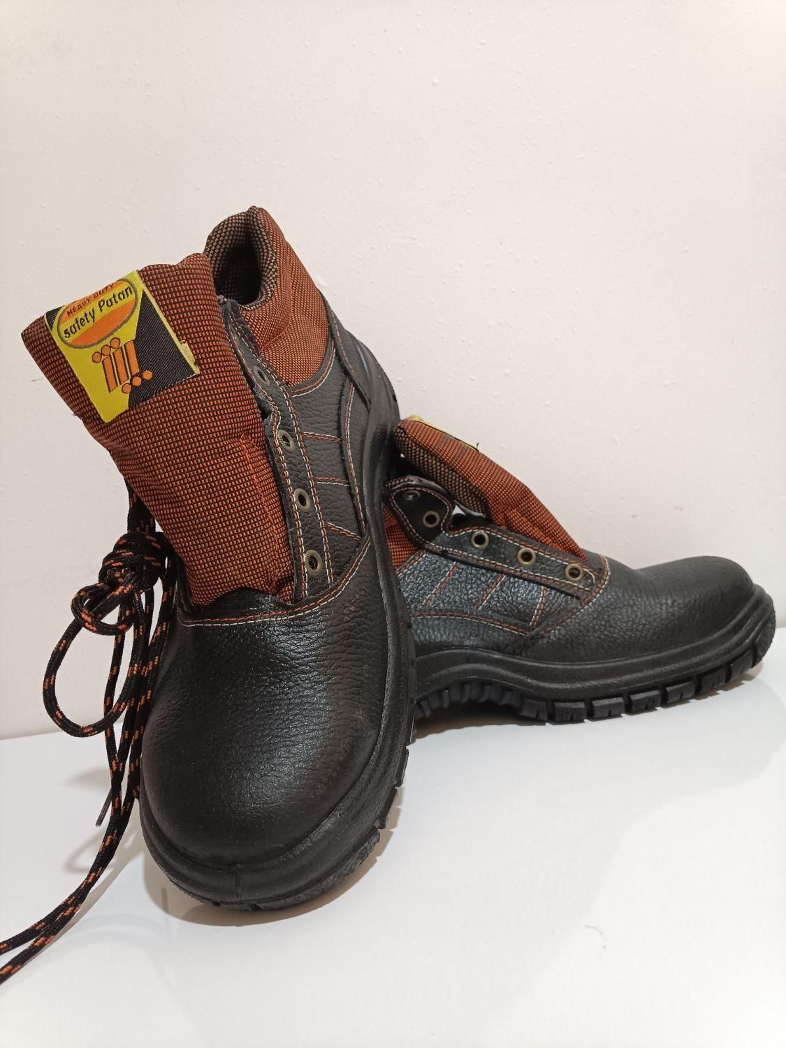 کفش ایمنی|کیف، کفش، کمربند|اهواز, سپیدار|دیوار