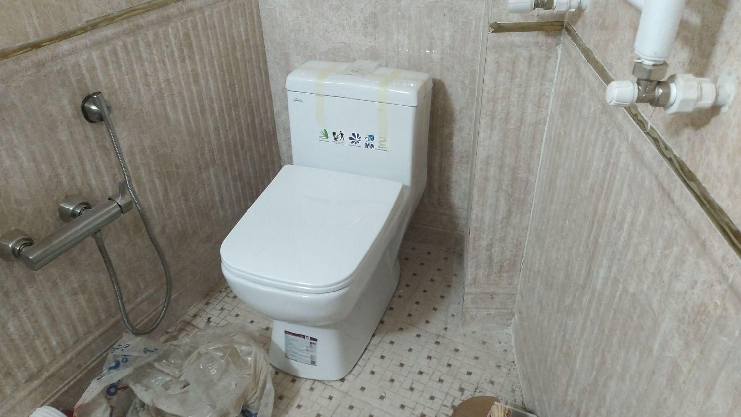 لوله کش آب لوله کشی آب و فاضلاب نصاب شیرآلات|خدمات پیشه و مهارت|تهران, میدان ولیعصر|دیوار