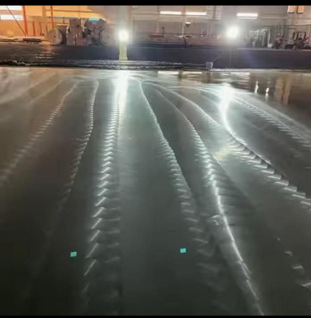 بتن ریزی و ماله پروانه ای و مجری کف سازی|خدمات پیشه و مهارت|شیراز, پارک آزادی|دیوار