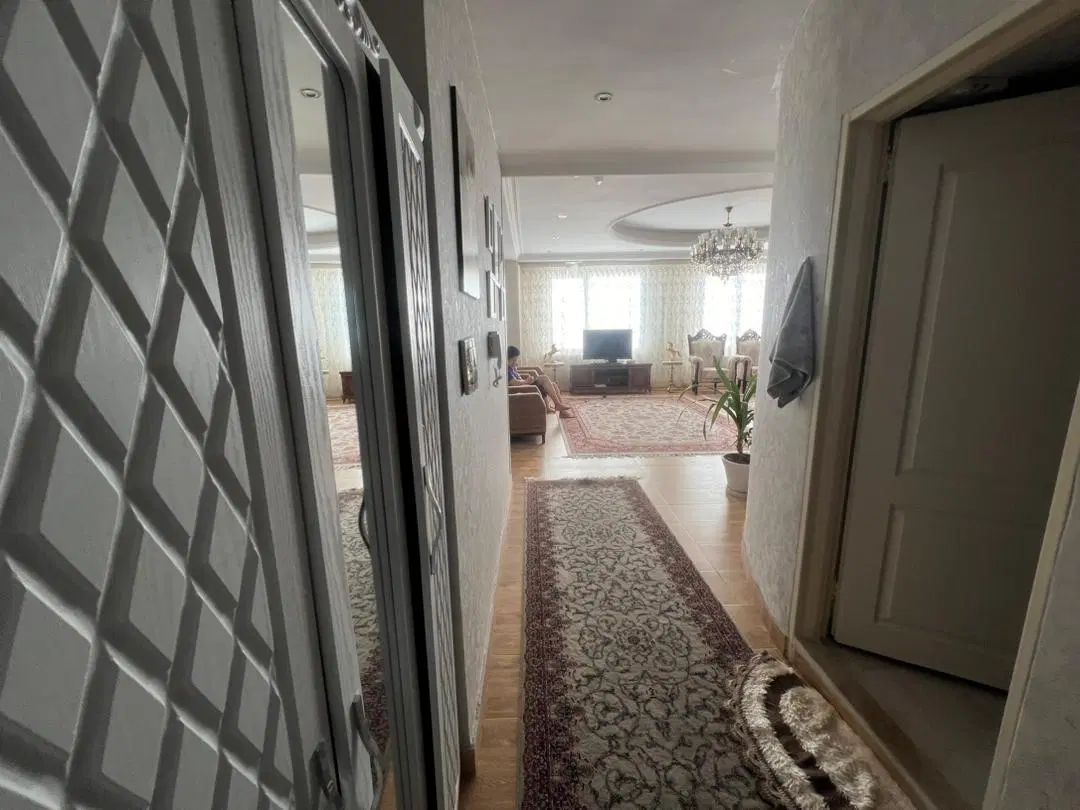 ۱۱۷متر/لاله ها/رو به افتاب/۲پارکینگ سندی|فروش آپارتمان|کرج, باغستان|دیوار