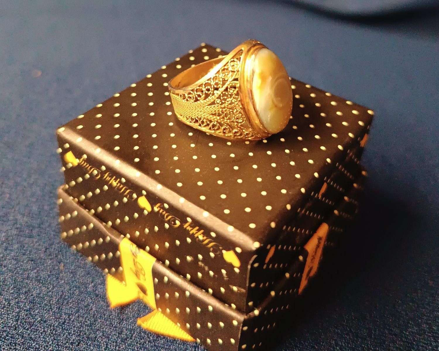 انگشتر ملیله طلا|جواهرات|شیراز, ملاصدرا|دیوار