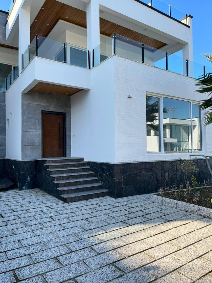 ویلااستخردار/مدارک کامل/۷۰مترروف/ویوی جنگل/دوبلکس|فروش خانه و ویلا|رویان, |دیوار