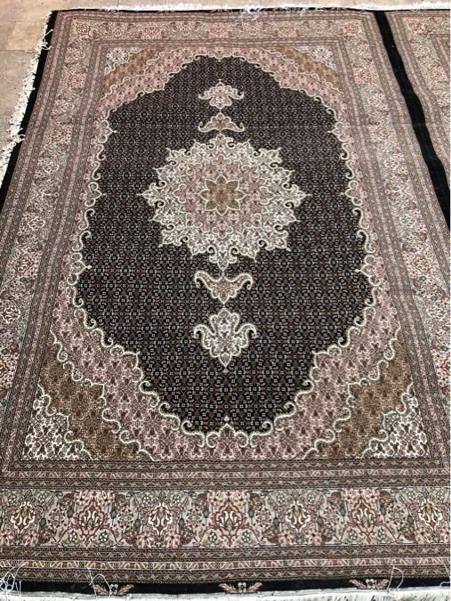 (فرش فرزین)جفت۶مترماهی خورشیدی۴۰رج حاشیه افسری|فرش|تبریز, |دیوار