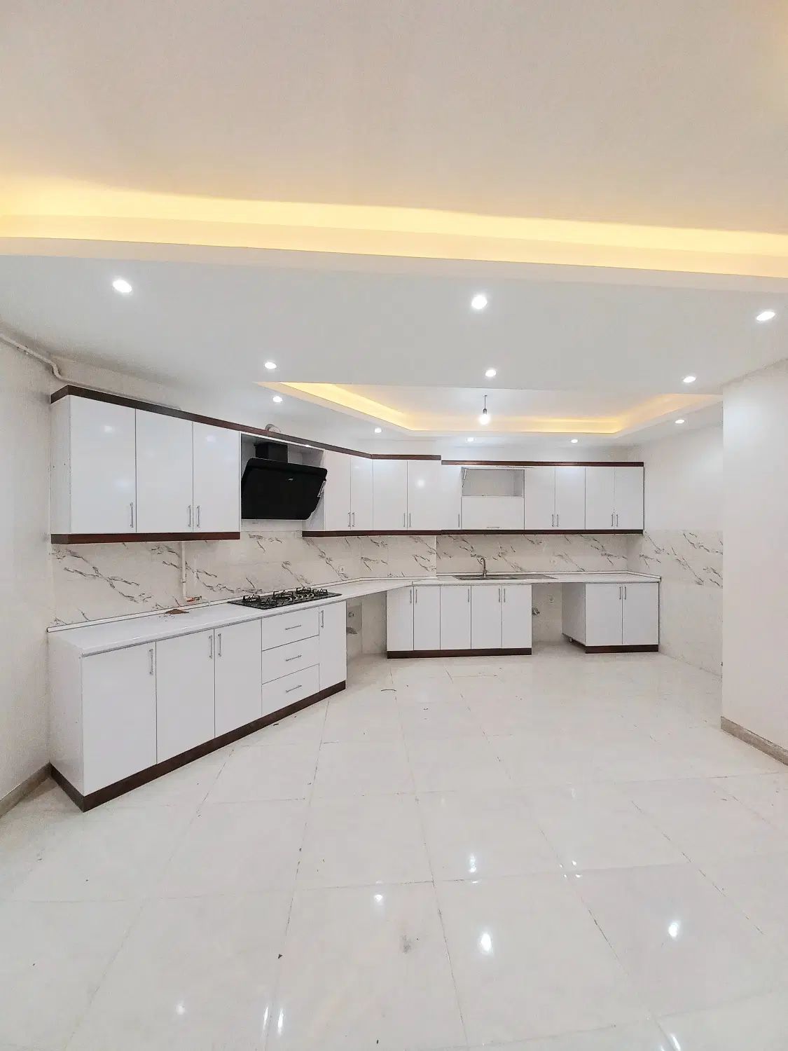 فروش آپارتمان دلباز ۱۰۶ متری تاپ لوکیشن|فروش آپارتمان|رشت, معلم|دیوار