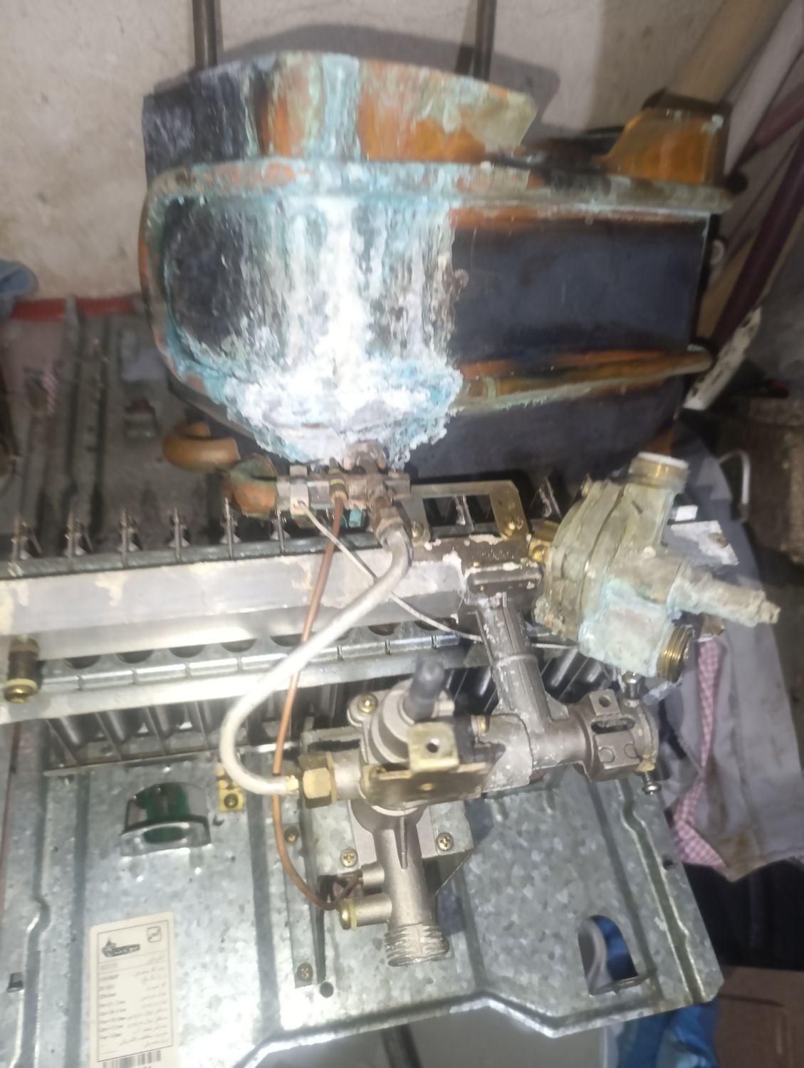 خرید آبگرمکن  وتعمیرات و سرویس ابگرمکن|آبگرمکن، پکیج، شوفاژ|تهران, مشیریه|دیوار