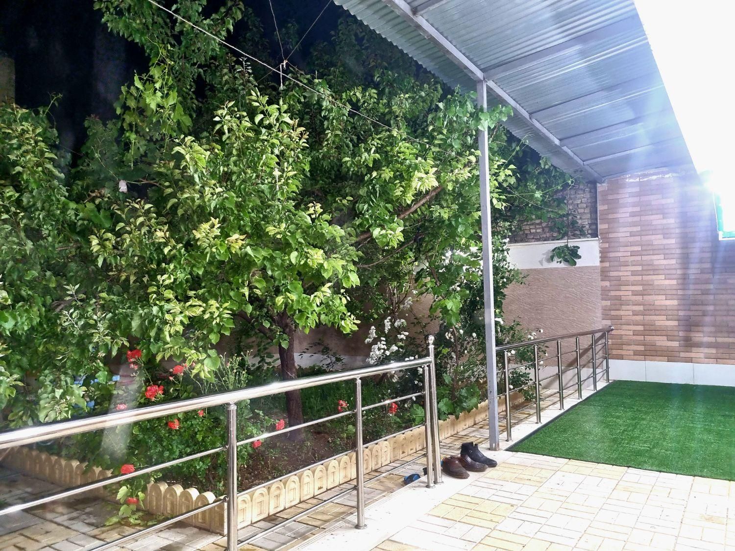 اجاره ویلا روزانه|اجارهٔ کوتاهمدت ویلا و باغ|الیگودرز, |دیوار