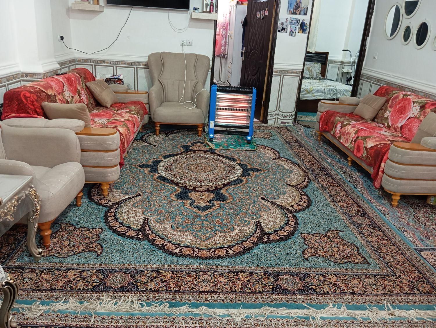 اپارتمان ۹۰ متری باپارکینگ و جای انبار ۱۱۳ متر.|فروش آپارتمان|عنبرآباد, |دیوار