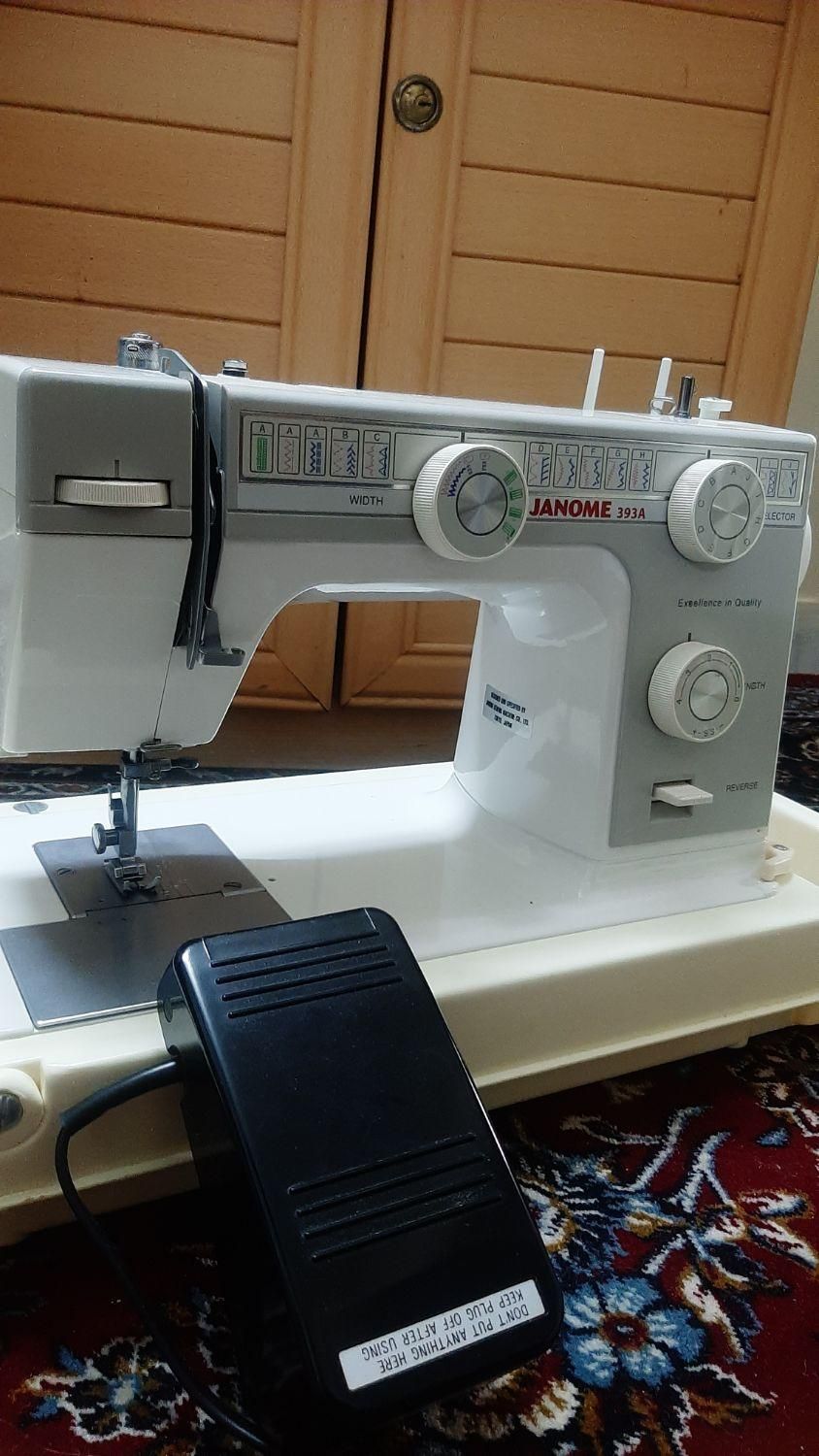 فروش فوری چرخ خیاطی زیر قیمت بازار|چرخ خیاطی و ریسندگی|کاشان, مفتح|دیوار