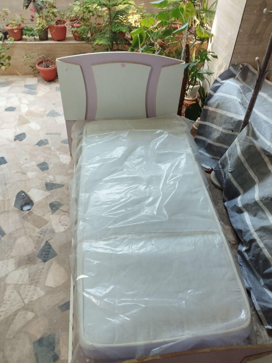 تخت خواب دخترانه 1*2|تشک تختخواب|رشت, کوی جام جم|دیوار