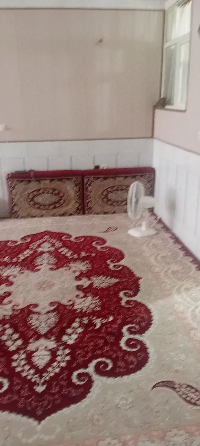 ۹۰مترهمکف ۱ خ راه مشترک موتور رو درخ ۲۴متری دوم|اجارهٔ آپارتمان|اصفهان, لاله|دیوار