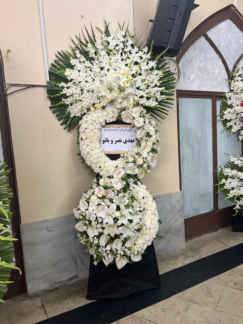 تاج گل وگل آرایی مجالس|خدمات پذیرایی، مراسم|اصفهان, بیدآباد|دیوار