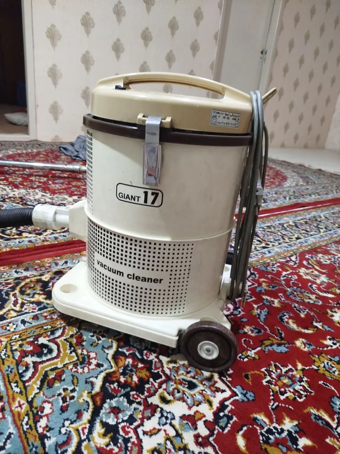 لوازم منزل کولر و یخچال امرسان و فرش و جاروبرقی|حراج|مشهد, شهید آوینی|دیوار