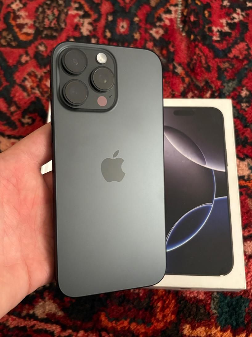 اپل iPhone 16 Pro Max با حافظهٔ ۲۵۶ ریجستر شده|موبایل|همدان, |دیوار