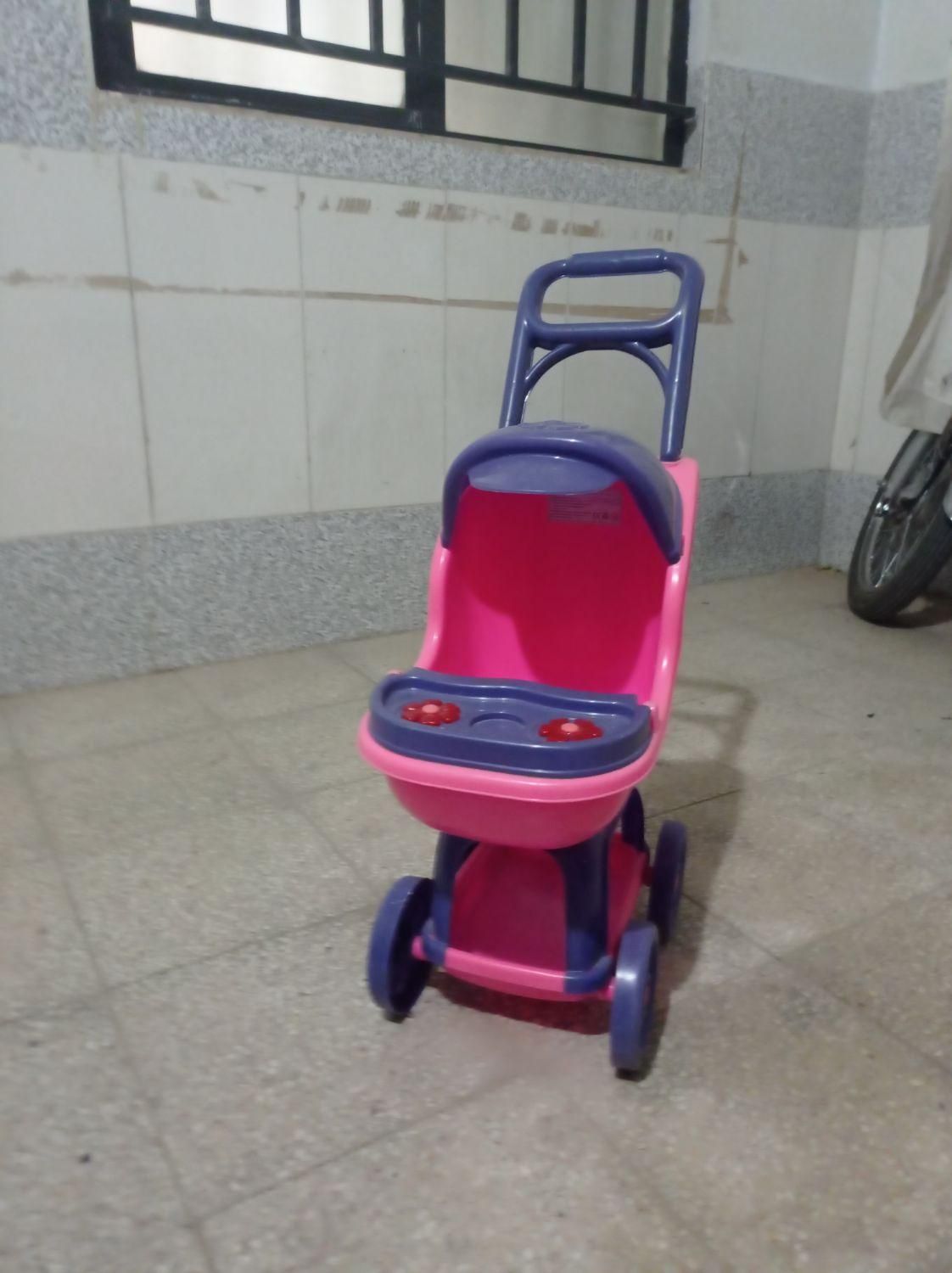 تعدادی عروسک در حد نو|اسباببازی|شاهینشهر, شهرک گلدیس|دیوار