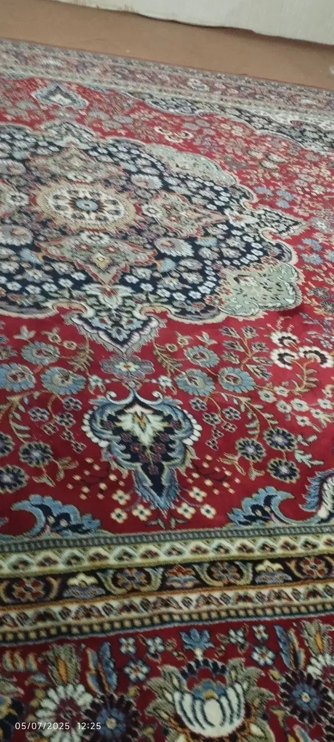 فروش فرش دوازده متره و موکت ۳۶متری قهوه ای ساده|فرش|گلستان (تهران), |دیوار
