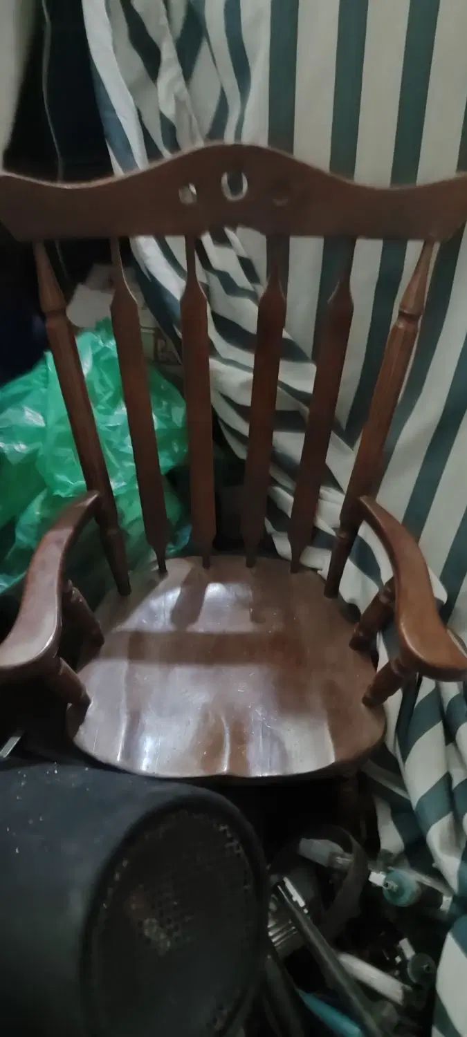 تخت سنتی 2در110 گردویی و صندلی راک|مبلمان خانگی و میز عسلی|بومهن, |دیوار