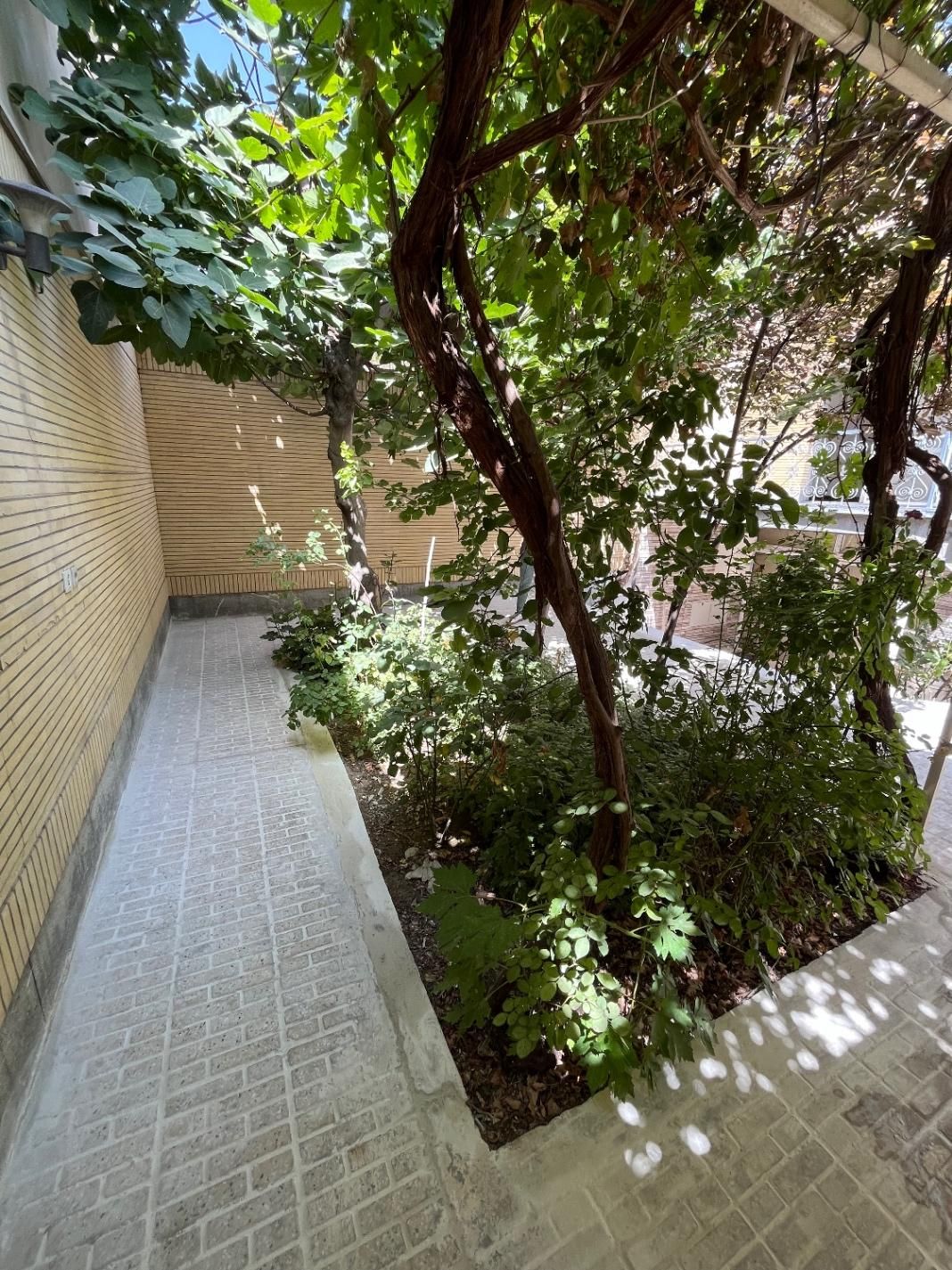 ویلایی دربست/گلستان/1طبقه/ تاپ لوکیشن/جنوبی|اجارهٔ خانه و ویلا|اصفهان, شهرک کاوه|دیوار